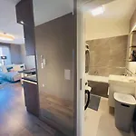 Karzo Lu 207 Free Garage * 부다페스트