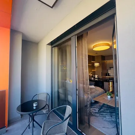 Karzo Lu 207 Free Garage شقة بودابست