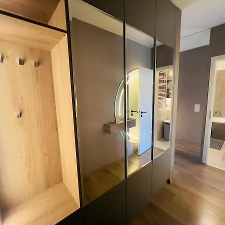 Karzo Lu 207 Free Garage * Budapešť