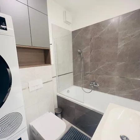 Karzo Lu 207 Free Garage Budapešť
