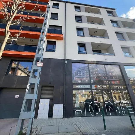 Karzo Lu 207 Free Garage * بودابست